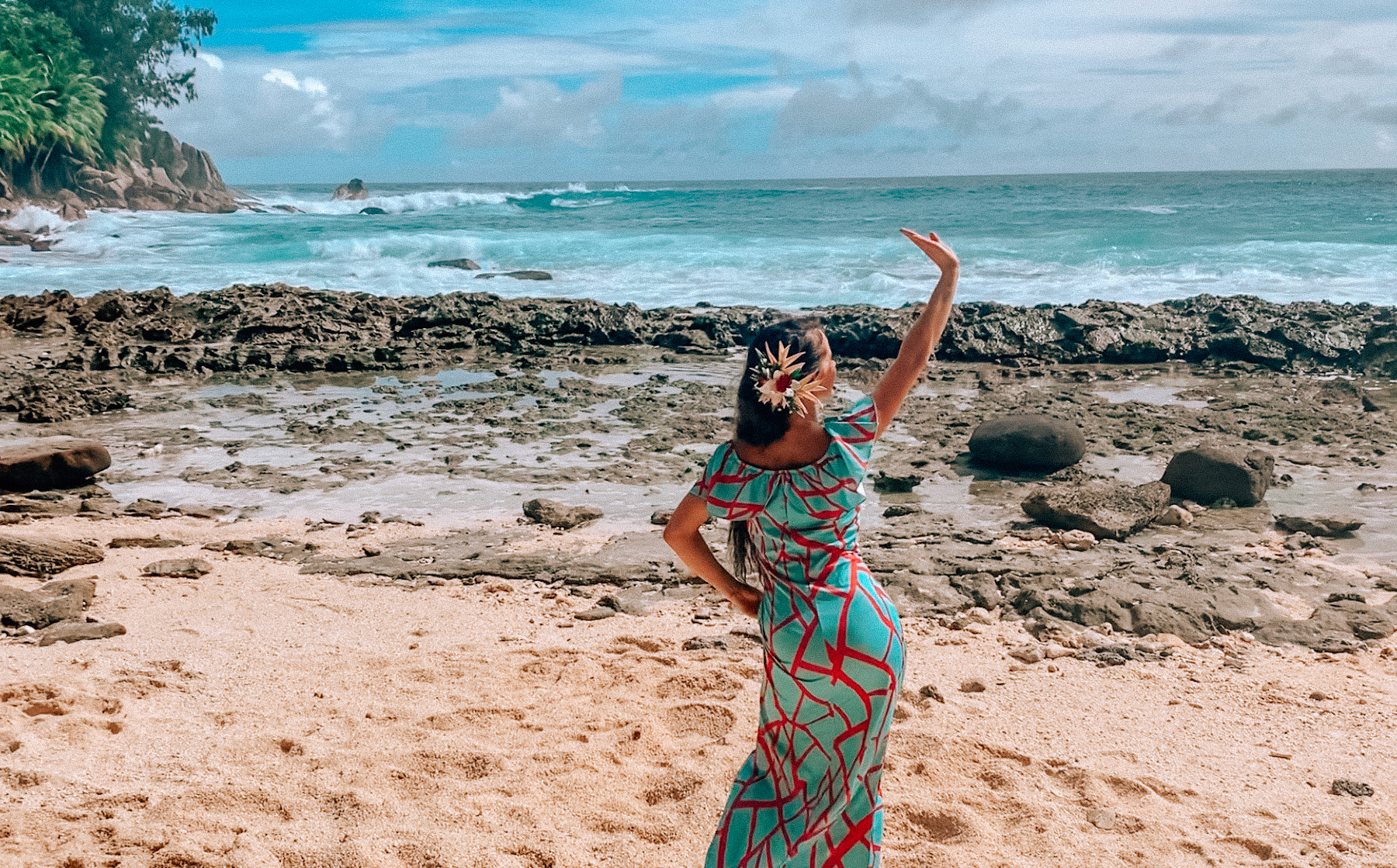 Hula Tänzerin Hawaii Hula & Südseetanz Show buchen